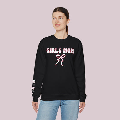 Sudadera personalizada Girls Mom con nombres de niños en la manga