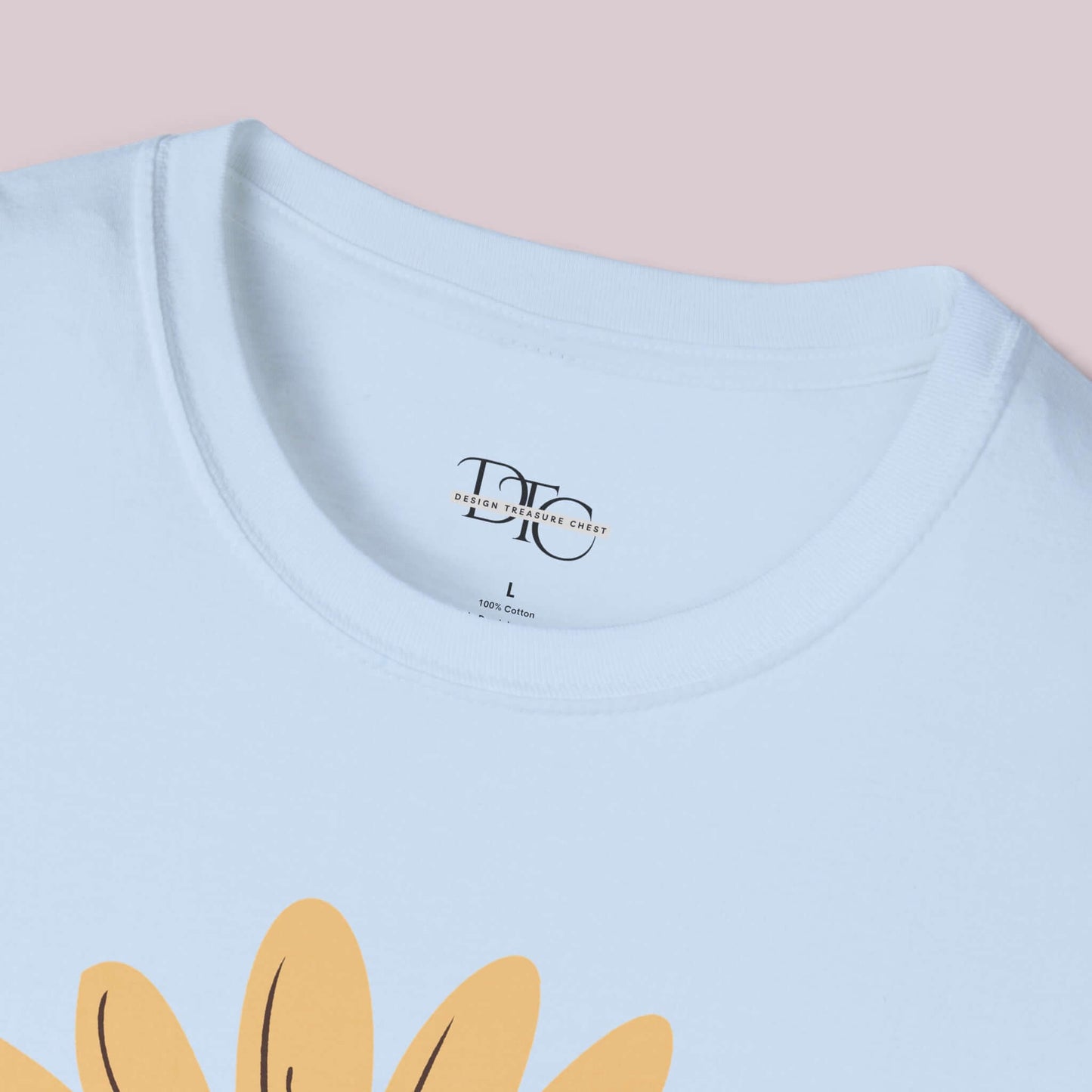 Boho Smiling Daisy Graphic T-Shirt