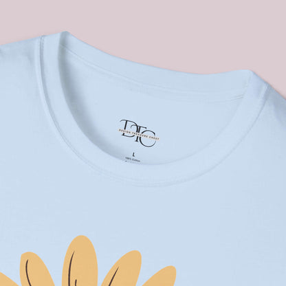 Boho Smiling Daisy Graphic T-Shirt