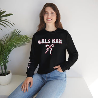 Sudadera personalizada Girls Mom con nombres de niños en la manga