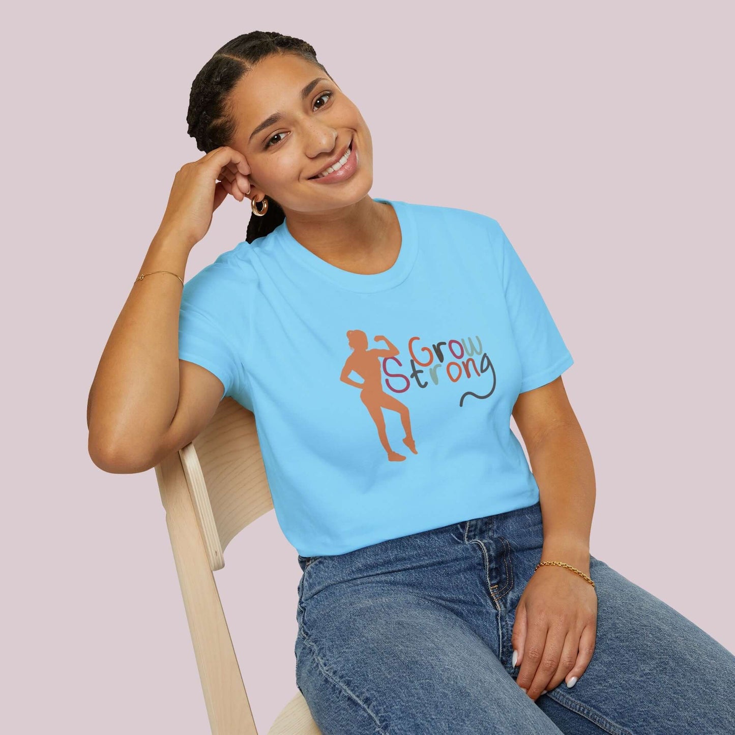 "Grow Strong" Women Graphic T-Shirt