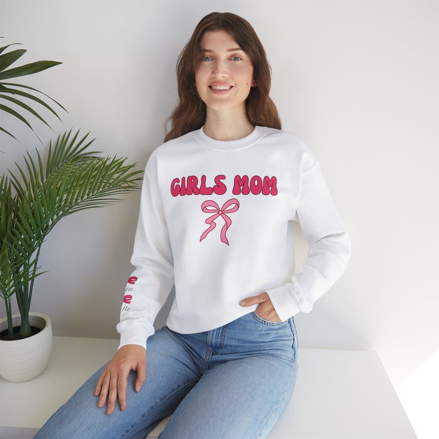 Sudadera personalizada Girls Mom con nombres de niños en la manga